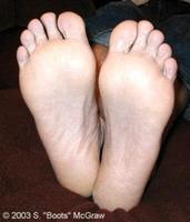 03021047